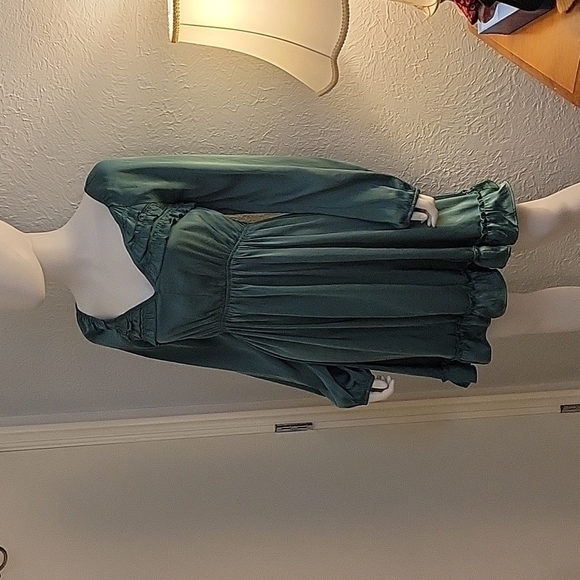 GIGIO Emerald Satin Ruffle Long Sleeve Flounce High Waist Hoco Holiday Dress - Picture 2 of 10